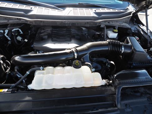 Used 2022 Ford F150 Platinum w/ Equipment Group 701A High image 9