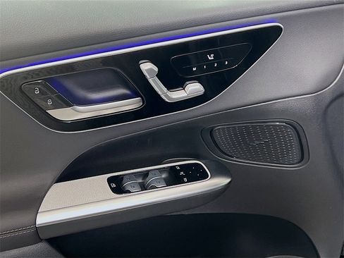 New 2025 Mercedes-Benz GLC 300 4MATIC image 18