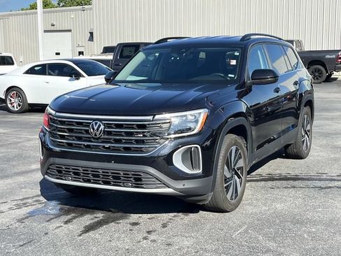 Used 2025 Volkswagen Atlas SE AWD/4WD image 7