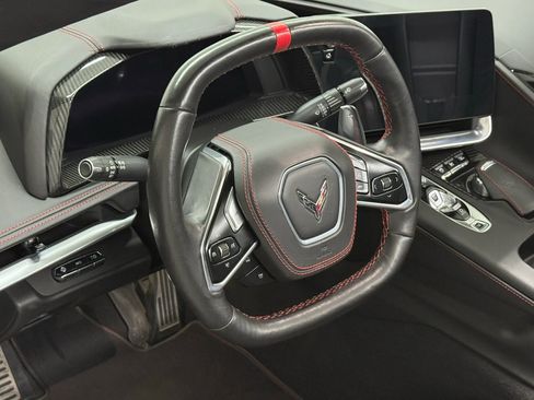 Used 2021 Chevrolet Corvette Stingray Premium Cpe w/ Z51 Performance Package image 16