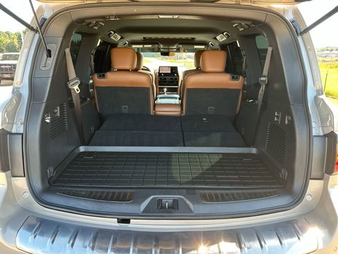 Used 2024 INFINITI QX80 Sensory image 25