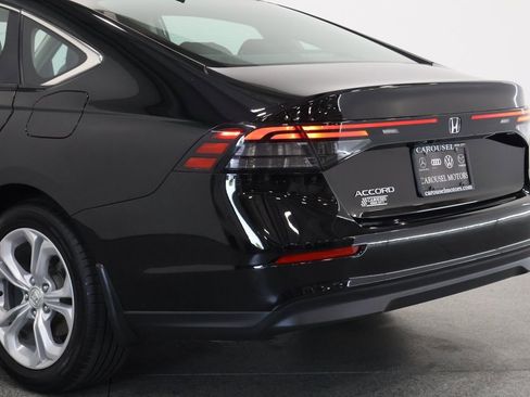 Used 2023 Honda Accord LX image 10