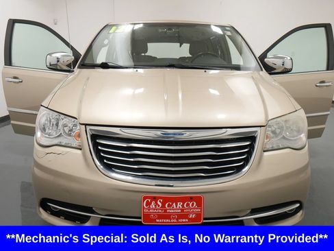 Used 2012 Chrysler Town & Country Touring-L w/ Driver Convenience Group FWD image 30