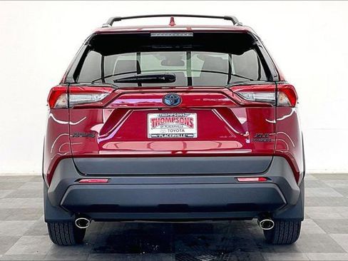 Used 2024 Toyota RAV4 XLE w/ Convenience Package image 3
