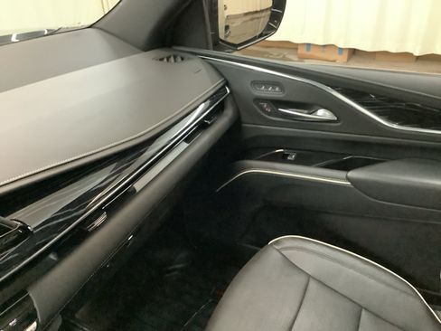 Used 2023 Cadillac Escalade Sport w/ LPO, ONYX Package AWD/4WD image 20