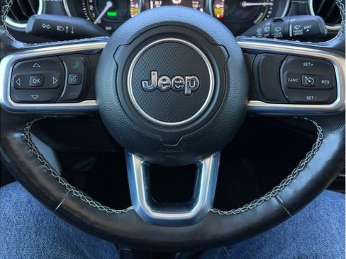 Used 2021 Jeep Wrangler Unlimited Sahara w/ Cold Weather Group AWD/4WD image 12