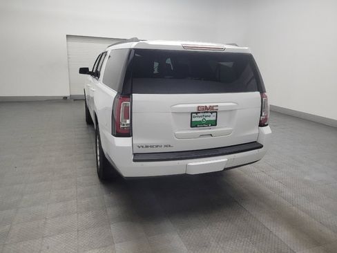 Used 2019 GMC Yukon XL SLT w/ Open Road Package AWD/4WD image 6