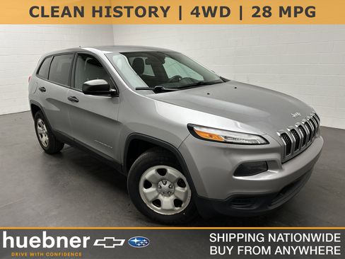 Used 2015 Jeep Cherokee Sport image 1