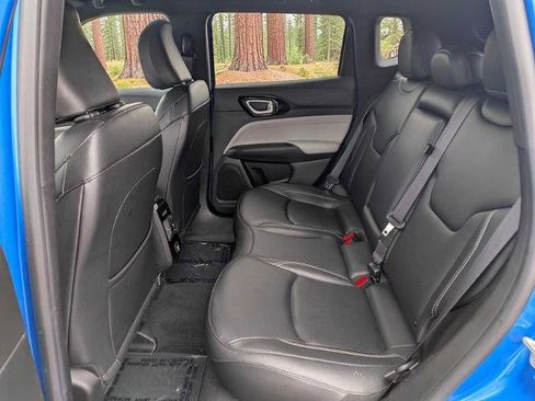 Used 2025 Jeep Compass Limited AWD/4WD image 18