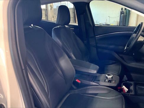 Used 2024 Ford Mustang Mach-E Premium image 8
