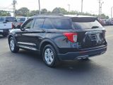 Certified 2022 Ford Explorer XLT w/ Equipment Group 202A image 4
