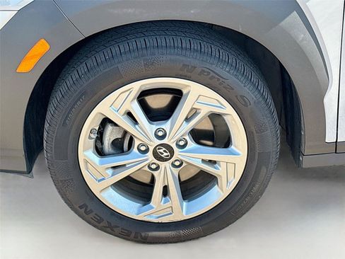 Certified 2023 Hyundai Kona SEL AWD/4WD image 28