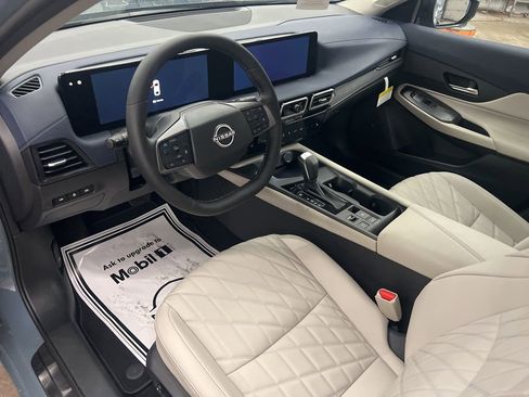 New 2026 Nissan Sentra SL w/ Floor Mat Package FWD image 24