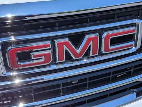 New 2026 GMC Yukon Elevation w/ Elevation Premium Package AWD/4WD image 30