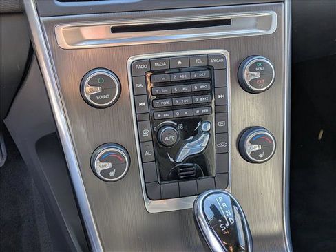 Used 2014 Volvo XC60 T6 image 14