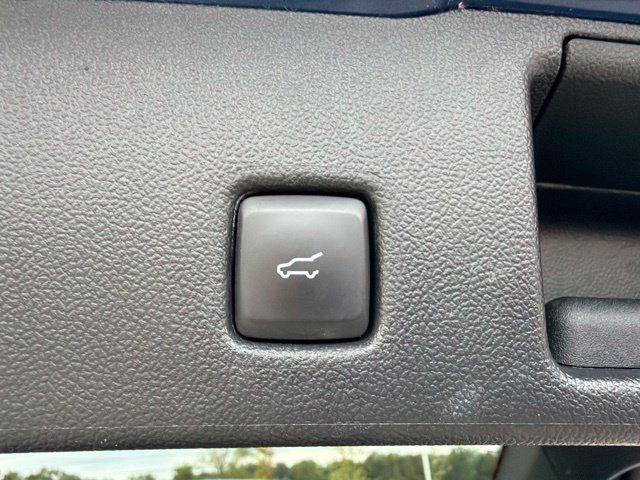 Certified 2022 Ford Escape SEL AWD/4WD image 12