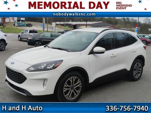 Used 2022 Ford Escape SEL w/ Technology Package FWD image 1
