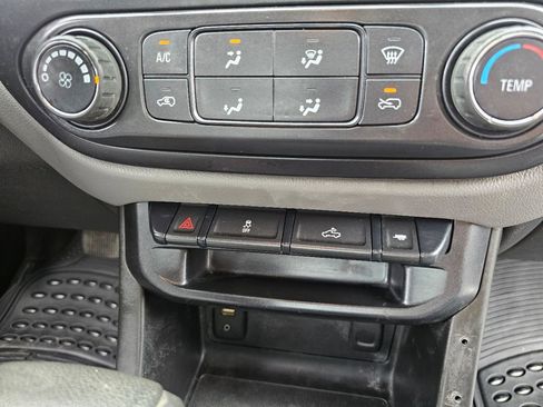 Used 2015 Chevrolet Colorado W/T w/ WT Convenience Package image 10