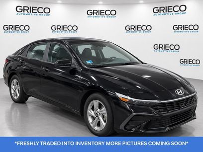 Used 2024 Hyundai Elantra SE