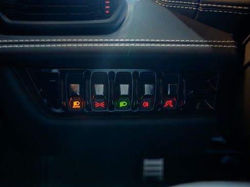 Used 2018 Lamborghini Huracan LP 580-2 RWD image 29