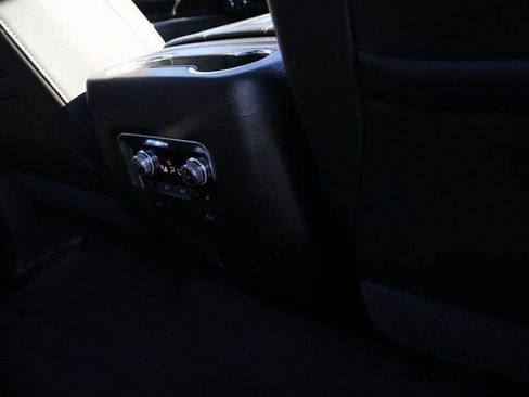 Used 2021 GMC Yukon AT4 w/ Technology Package image 18