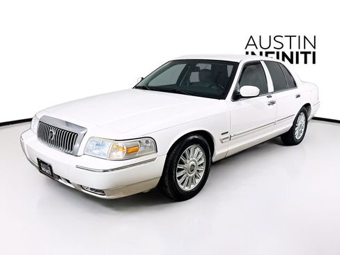 Used 2010 Mercury Grand Marquis LS image 3