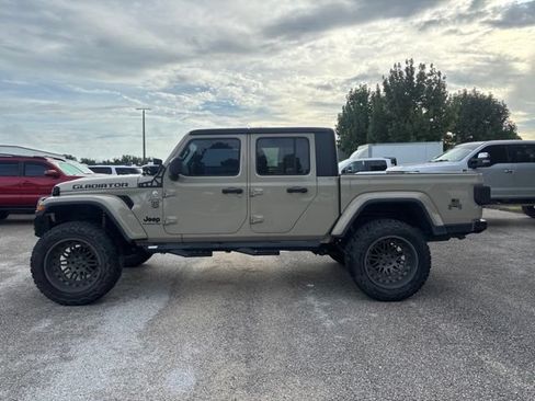 Used 2020 Jeep Gladiator Sport w/ Quick Order Package 24S AWD/4WD image 8
