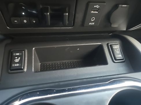 Used 2018 Nissan Titan PRO-4X image 20