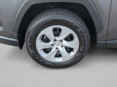 Used 2025 Toyota RAV4 LE image 9