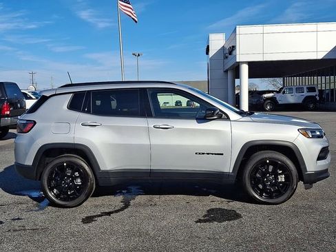 New 2026 Jeep Compass Latitude AWD/4WD image 5