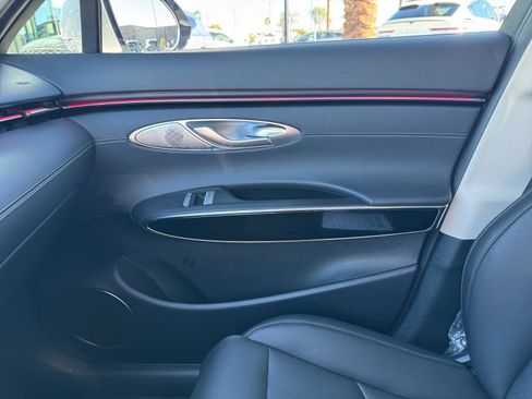 Used 2026 Genesis GV70 2.5T image 16