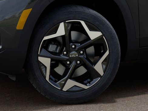 New 2026 Kia Seltos S AWD/4WD image 9
