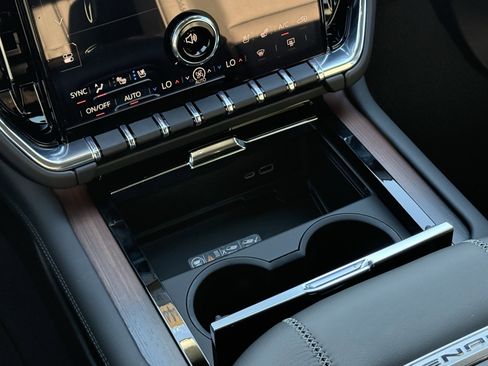 New 2026 GMC Yukon Denali image 15