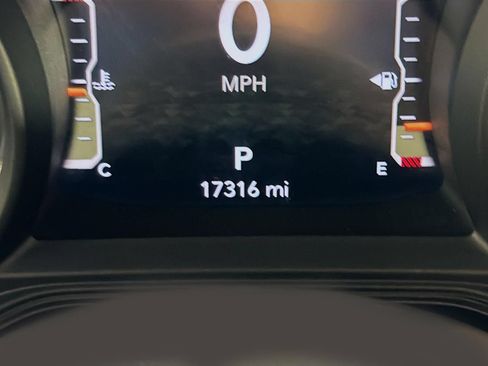 Used 2024 Jeep Wrangler Unlimited Sahara w/ Technology Group AWD/4WD image 47