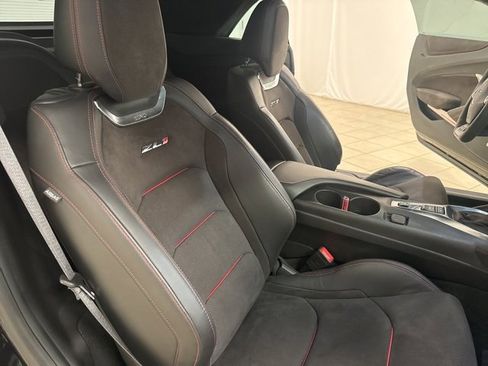Used 2023 Chevrolet Camaro ZL1 image 31