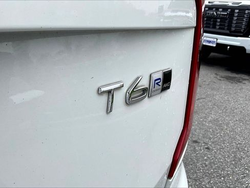 Used 2019 Volvo XC90 T6 R-Design image 7