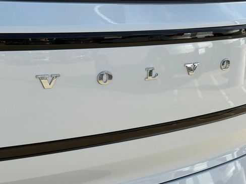 New 2026 Volvo EX30 Plus w/ Protection Package Premier image 7