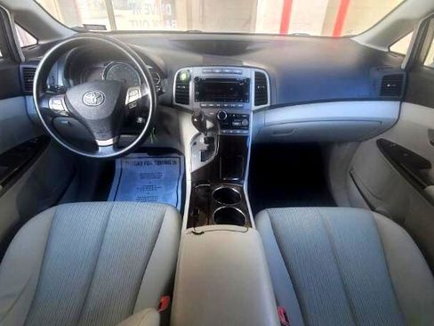 Used 2012 Toyota Venza LE image 21