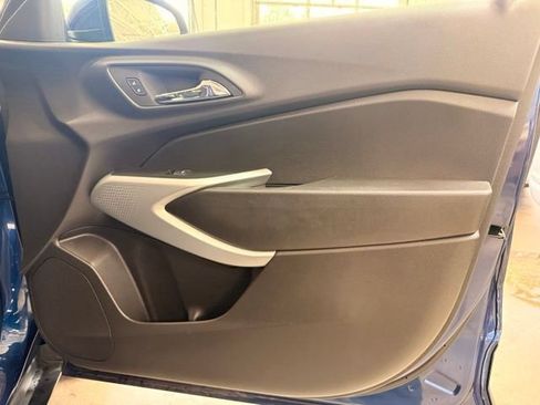 Used 2024 Chevrolet Trax LS w/ LS Convenience Package FWD image 27