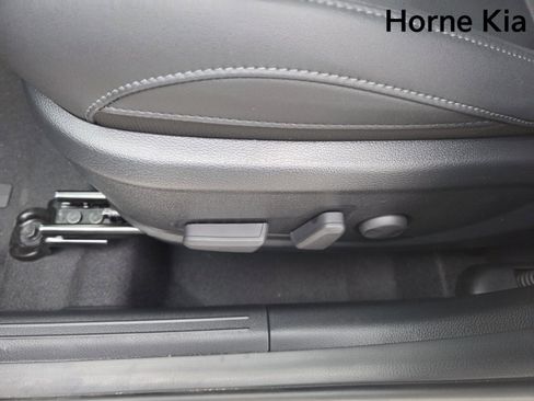 New 2026 Kia Seltos SX image 13