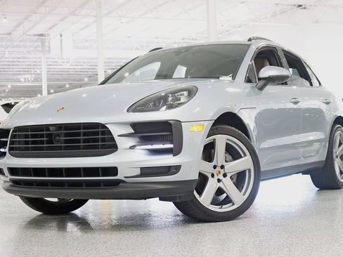 Used 2020 Porsche Macan S AWD/4WD image 6