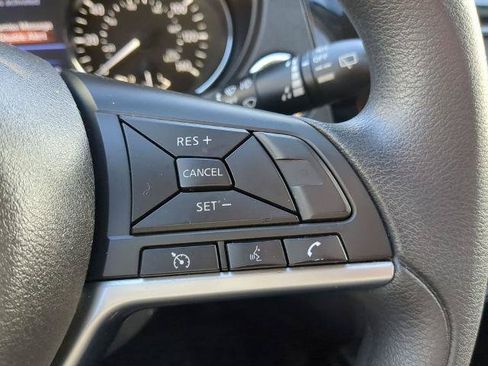 Certified 2020 Nissan Rogue Sport SV FWD image 24