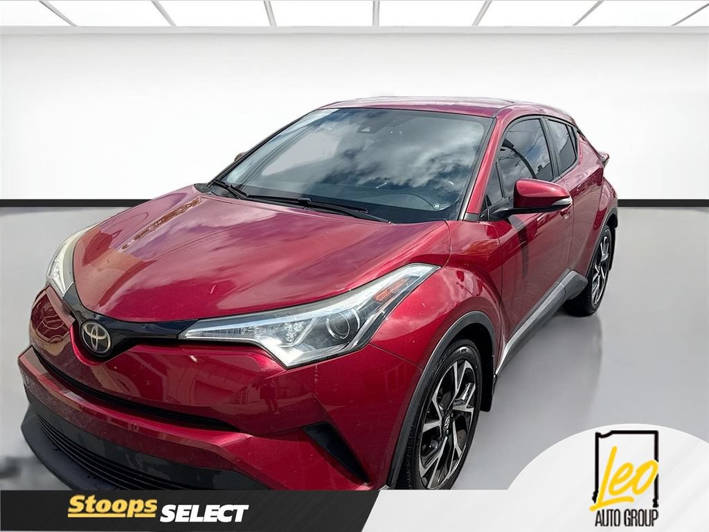 Used 2018 Toyota C-HR XLE FWD image 1