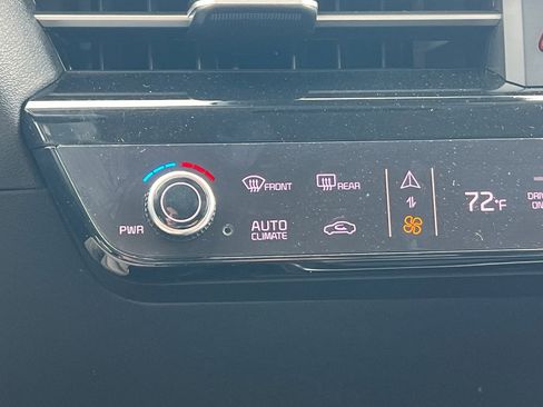 Certified 2024 Kia EV6 Light image 30