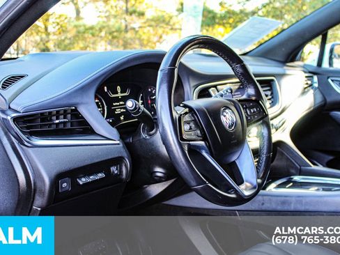 Used 2024 Buick Enclave Premium image 35