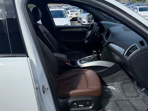 Used 2015 Audi SQ5 Premium Plus AWD/4WD image 16