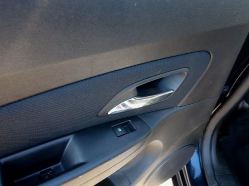 Used 2016 Chevrolet Cruze LT image 37