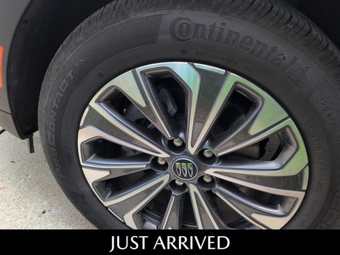 Used 2025 Buick Envision Preferred AWD/4WD image 13