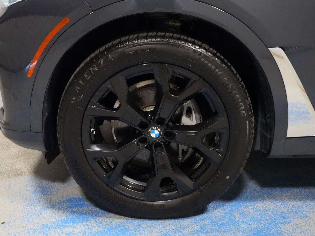 Used 2020 BMW X7 xDrive40i w/ Premium Package AWD/4WD image 36