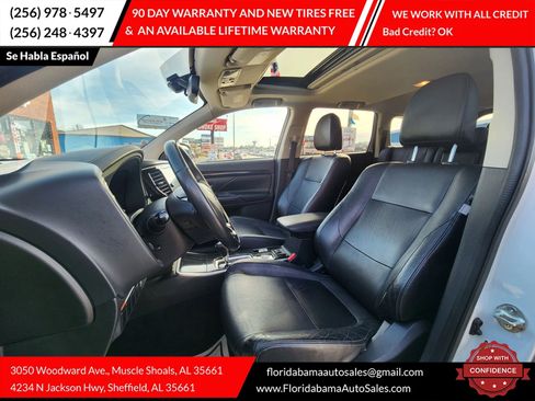Used 2018 Mitsubishi Outlander SEL image 18